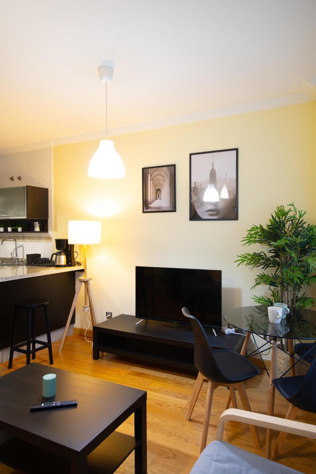 Apartamento Con Garaje, Centrico Y Luminoso 庞特维德拉 外观 照片